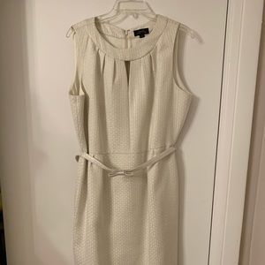 Tahari Arthur Levine size 14 53 percent cotton